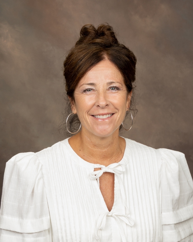 Headshot for Gatewood Schools employee, Mrs. Amanda Andrews