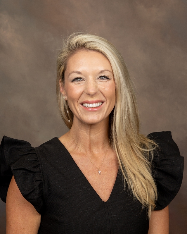 Headshot for Gatewood Schools employee, Mrs. Chandler Craine