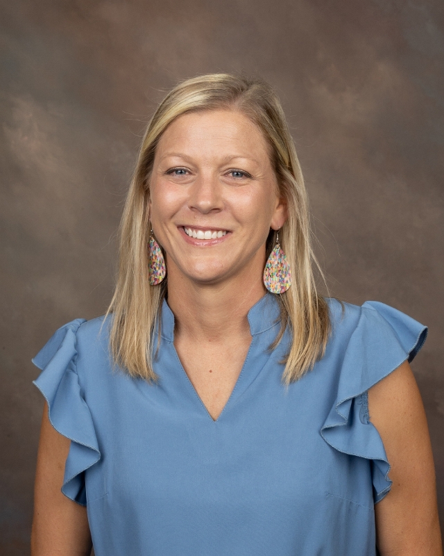 Headshot for Gatewood Schools employee, Mrs. Leslie Peebles