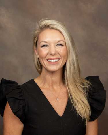 Headshot of Gatewood employee, Mrs. Chandler Craine